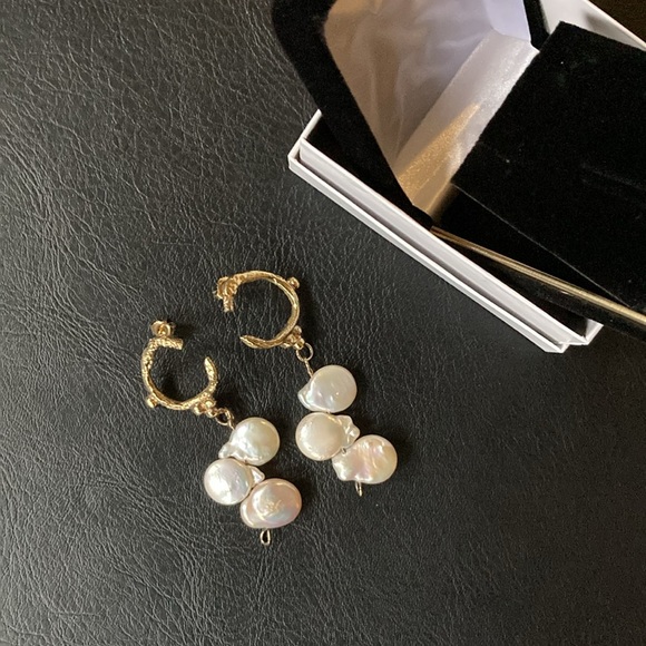 Pamela Card Three Graces Earrings Gold Pearl Never Worn - Picture 4 of 6